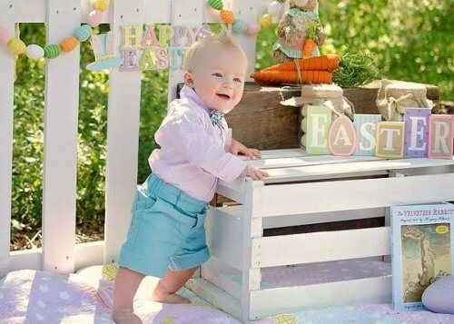 6 étapes que le bébé réussit au bout d'un an