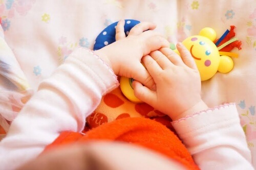 Astuces pour stimuler la psychomotricité fine de votre enfant