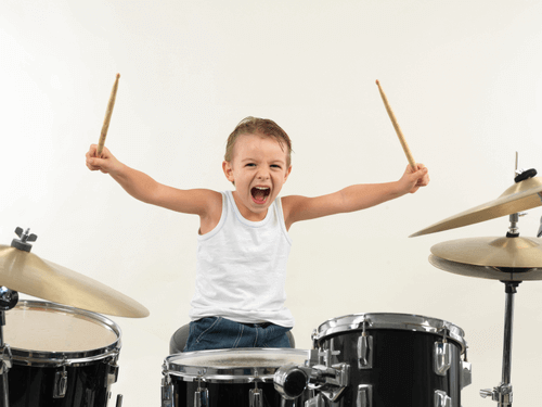 Les 10 avantages de la batterie pour les enfants