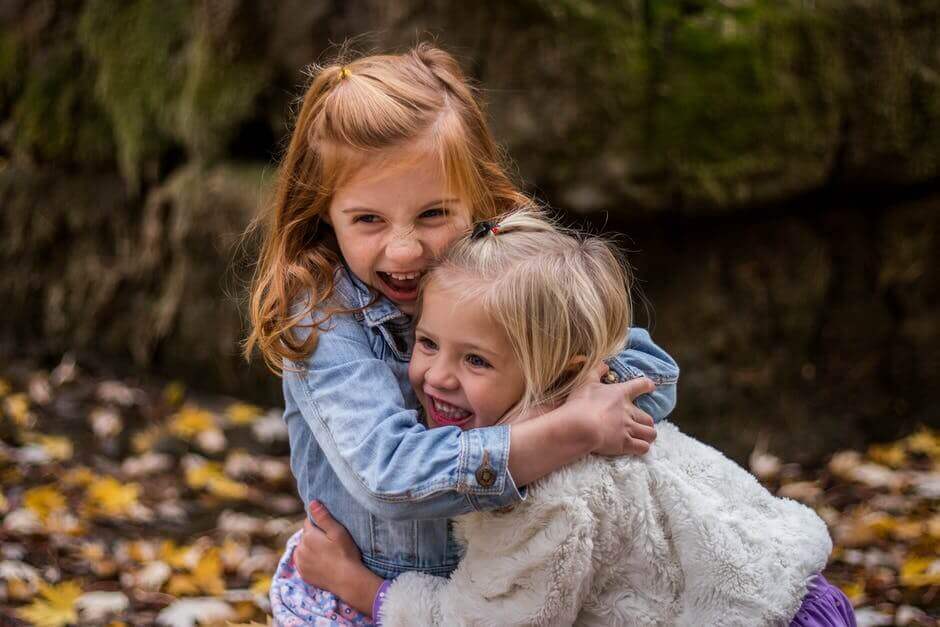 Encouragez-le à unir ses forces à celles d'autres enfants