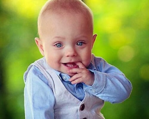 Un bébé prématuré peut devenir un enfant en bonne santé.