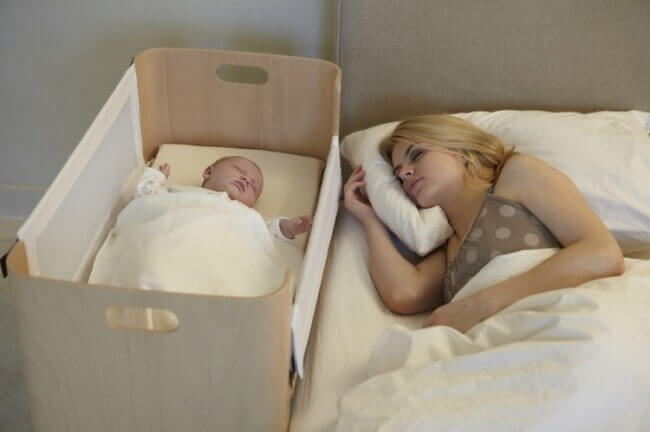 Dans quelle position les bébés doivent-ils dormir?