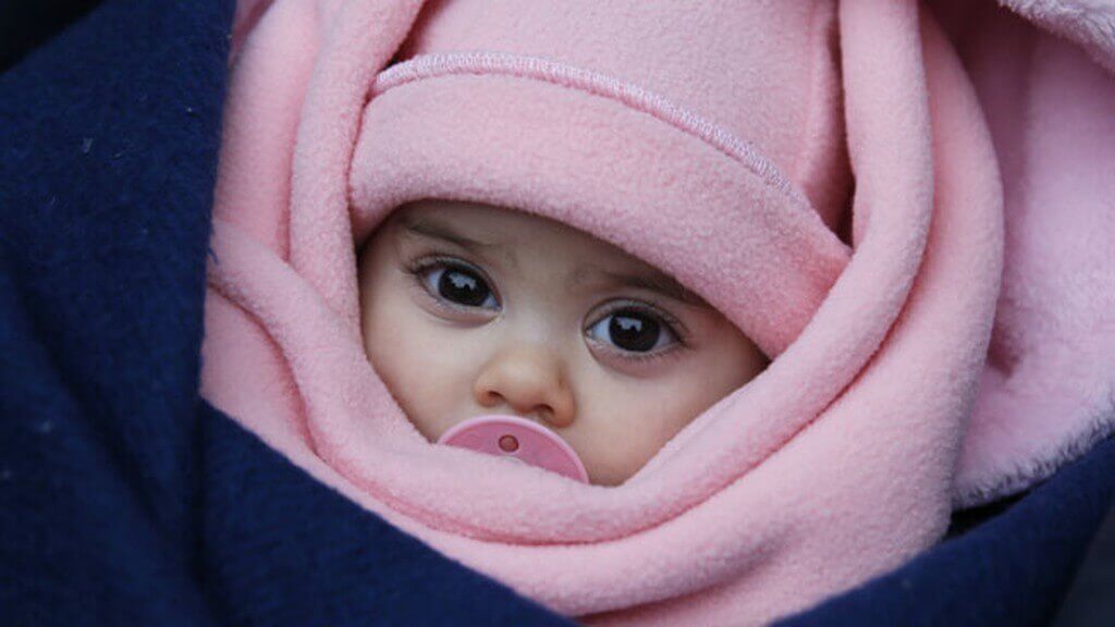 Bébé bien au chaud.