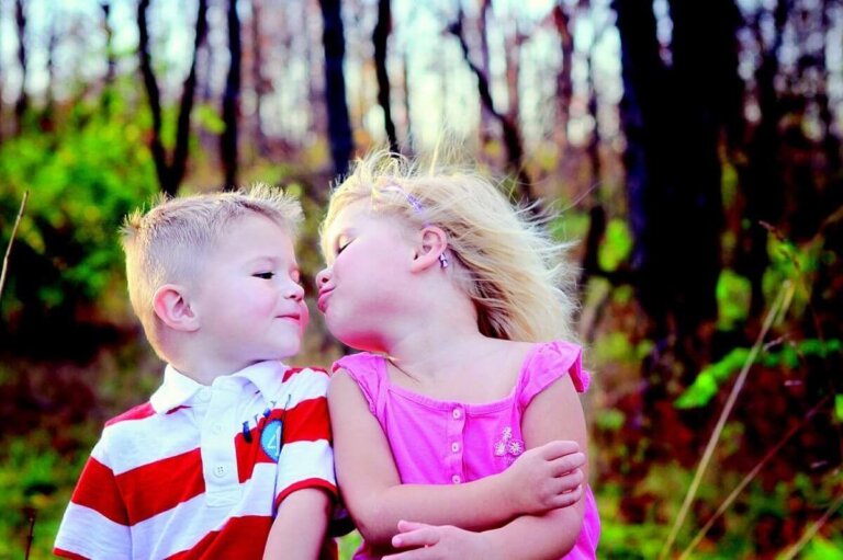Ne laissez pas vos enfants embrasser tout le monde