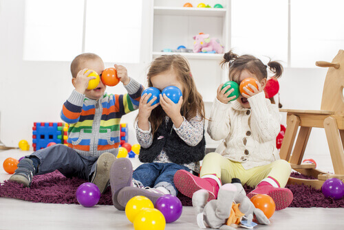 Avoir beaucoup de jouets peut faire que demain nos enfants soient capricieux et égoïstes.