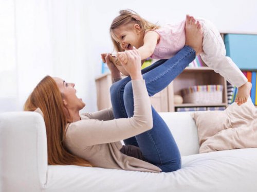 La marraine est un membre de la famille important pour un enfant