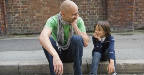 Les parents développent des compétences clés pour faire régner une discipline positive et efficace.