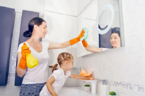 Les tâches ménagères en fonction de l'âge de l'enfant