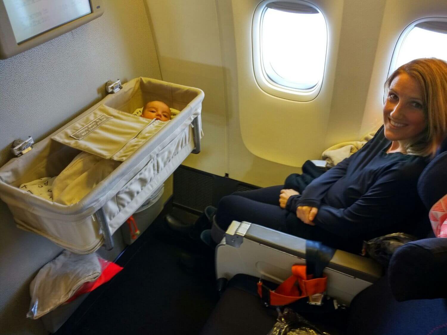 bébé dans un avion