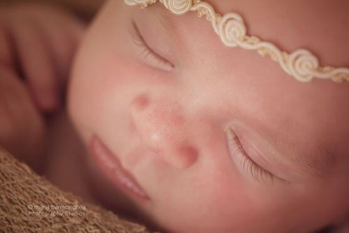 Si votre bébé fait des bruits étranges en respirant, il s'agit souvent d'un problème bénin.