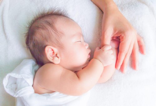 Bébé qui dort bien