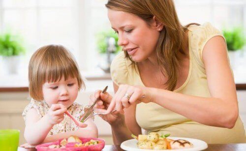 Le rapport entre alimentation et développemet du langage, ce sont les muscles que l'enfant utilise.