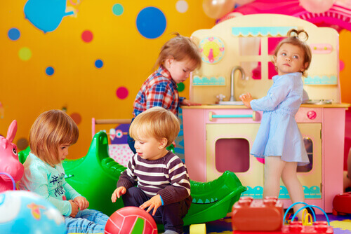 Les étapes du développement cognitif des enfants selon Piaget