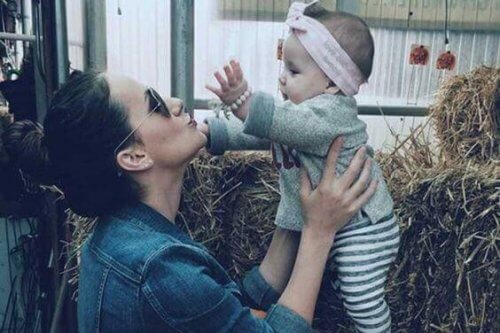 Les effets de la voix de la maman sur son petit cerveau