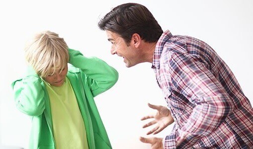 Arrêtez de crier sur vos enfants en trois étapes.