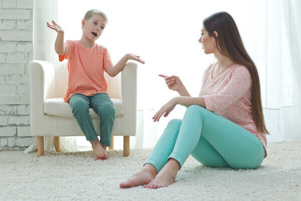 Pour éduquer les enfants sans crier, il faut donner un cadre très clair