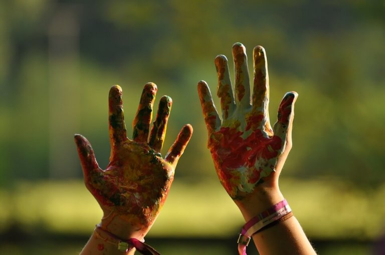 10 curiosités sur les enfants gauchers
