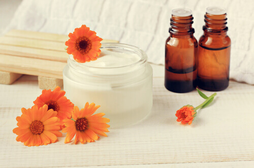 L'infusion de calendula peut soulager les irritations dues à l'érythème cutané