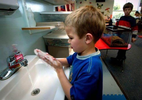 Quelles responsabilités un enfant entre 2 et 6 ans peut-il assumer ?