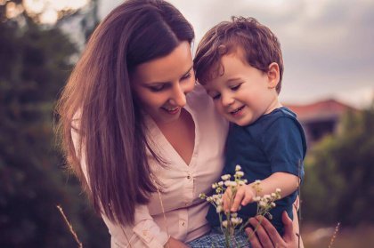 Il est important d'enseigner les bonnes manières et des valeurs à vos enfants.