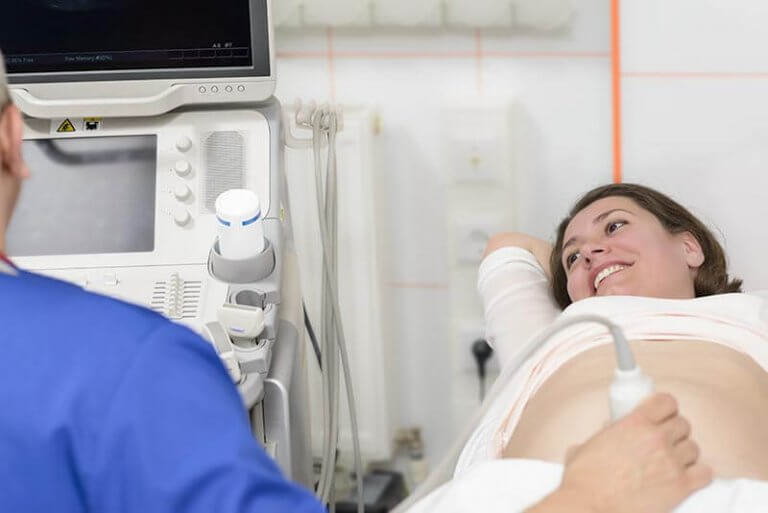 Le liquide amniotique doit être en quantité suffisante dans le placenta afin de garantir une grossesse dans les meilleures conditions