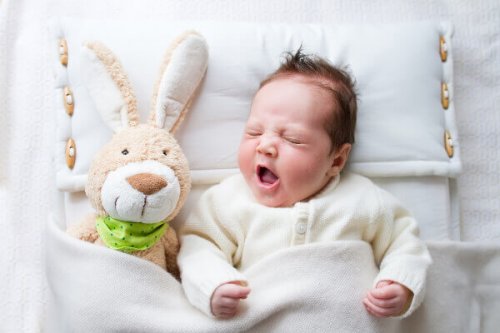 6 erreurs courantes à l’heure d’endormir le bébé au lit