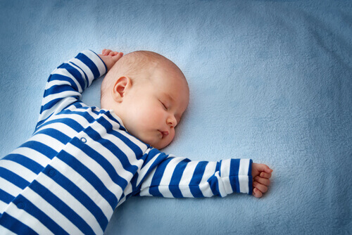 Le réflexe du cou : l'importance de sa présence dans le développement de l'enfant