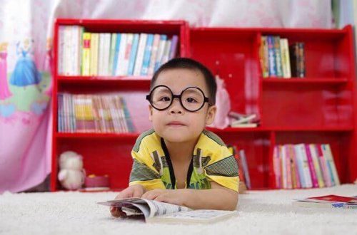Comment apprendre à un enfant à étudier seul ?