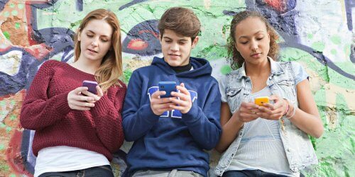 La nomophobie pendant l'adolescence
