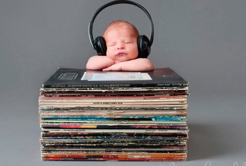 Ecouter de la musique aide votre bébé à parler rapidement