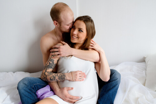 parents avec tatouage