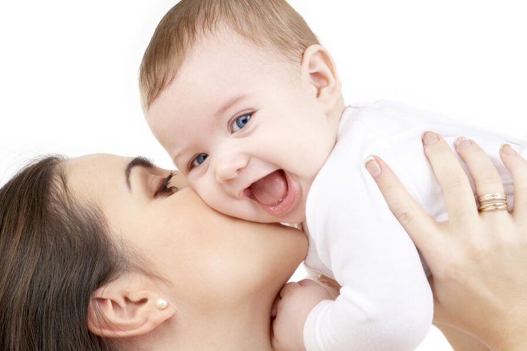 Pourquoi est-il bon d'apprendre aux bébés à sourire ?