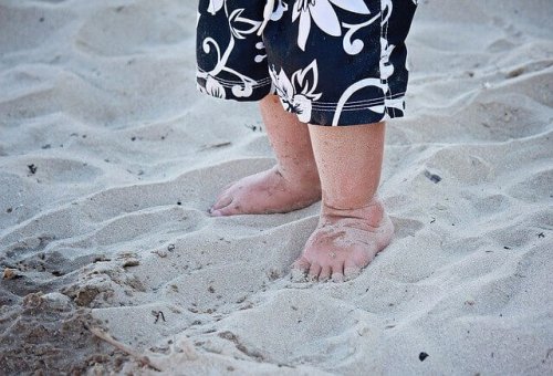 Marcher pieds nus
