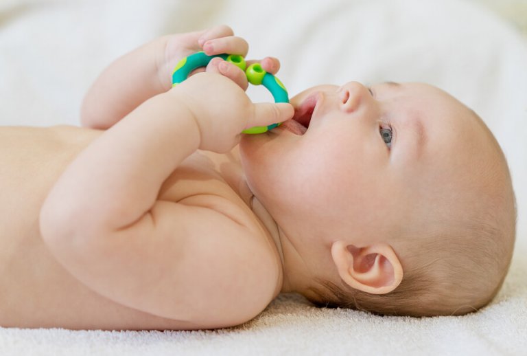 Les Douleurs De Gencive Chez Les Bebes Etre Parents