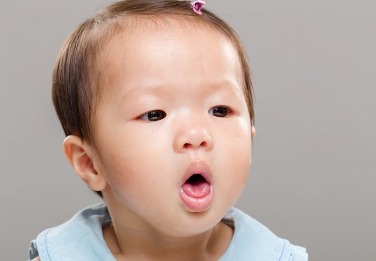 Que faire si votre bébé s'étouffe en mangeant?
