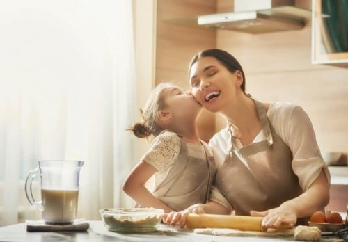 L'amour d'une mère dans les yeux de sa fille