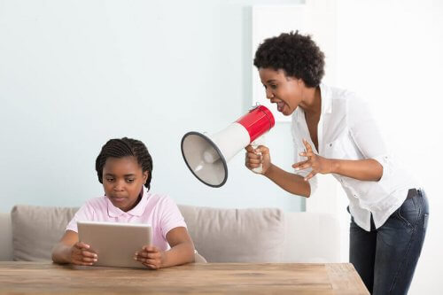 Le manque d'autorité des parents peut nuire au bon développement cognitif des enfants.