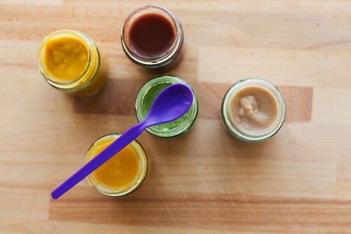 différentes bouillies avec des ingrédients différents