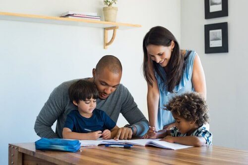 Qu'est-ce qui détermine la réussite scolaire des enfants ?