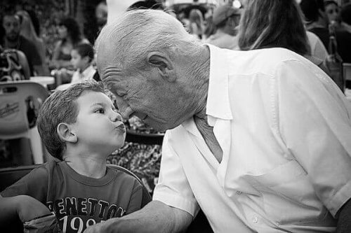 Mon grand-père, ce magicien capable d'inventer des souvenirs magiques