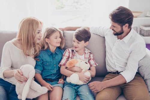 un enfant doit être écouté par sa famille