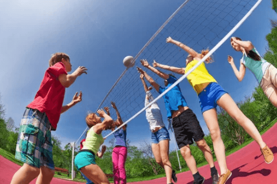 Enfant qui apprend à se défendre