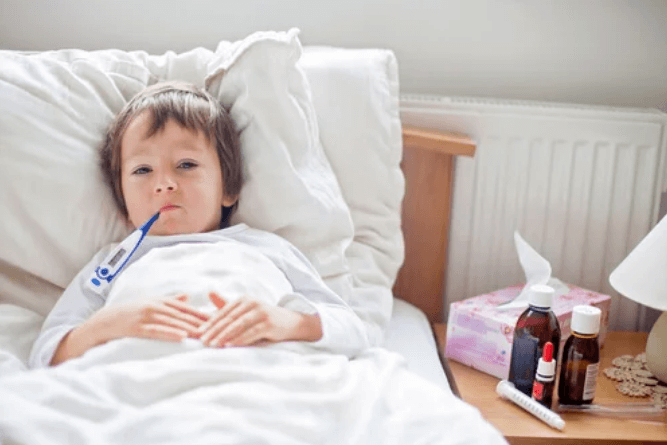 Enfant atteint d'une bronchite