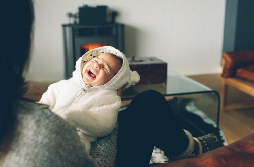 Que faire si mon bébé pleure toujours la nuit ?