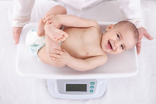 La prise de poids chez les bébés pendant leur première année