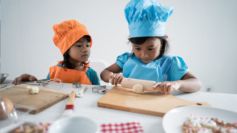 Cuisiner avec votre enfant : les meilleurs recettes à faire avec eux