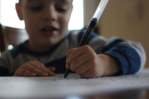 l'écriture spéculaire