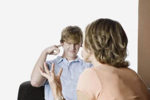 5 signes de révolte à l'adolescence : quelles solutions ?