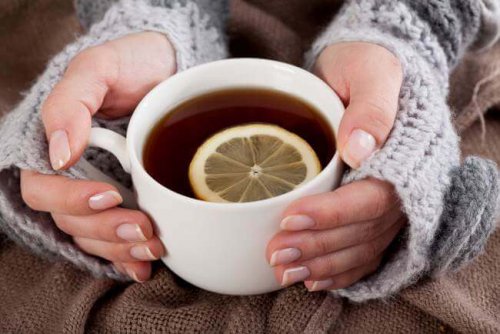 Certains types d'infusions peuvent être très bénéfiques pour soulager les gênes de la grossesse.