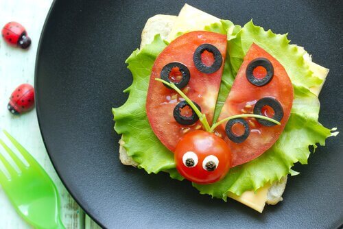 La présentation des recettes de légumes pour enfants aide à ce qu'ils les acceptent ou non.